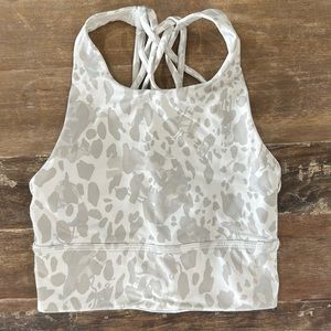 Lululemon size 2 Free To Be Bra